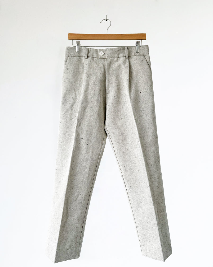 Pantalone vestibilità ampia con pinces